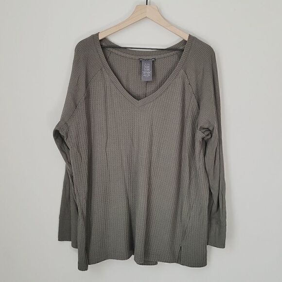 Chelsea & Theodore Olive Green Waffle Long Sleeve V-Neck Size XXL - Picture 1 of 8